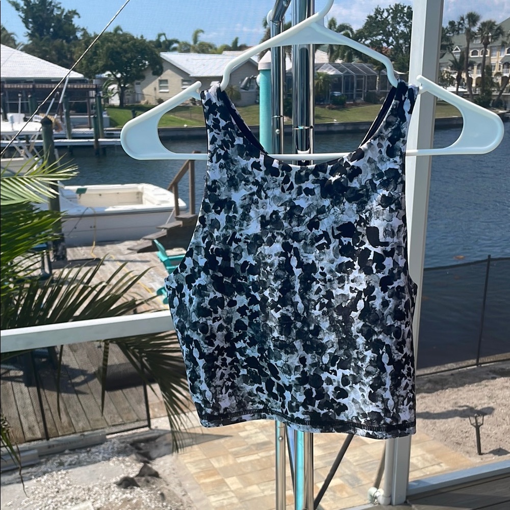 Joe Fresh sports bras M
